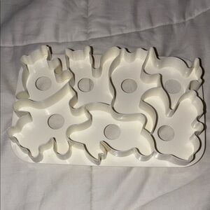 Vintage Tupperware double duty jello wigglers / cookie cutter set. 7 Animals